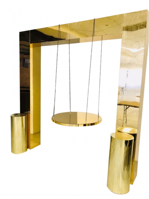 Gold Acrylic Cake Swing