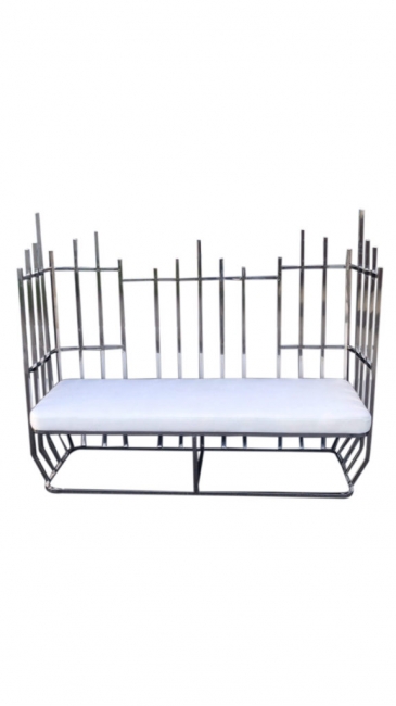 Spike Sofa – Silver